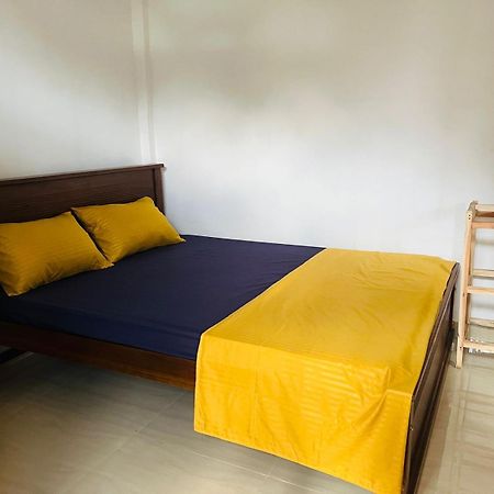 J & J Homestay จาฟนา ภายนอก รูปภาพ