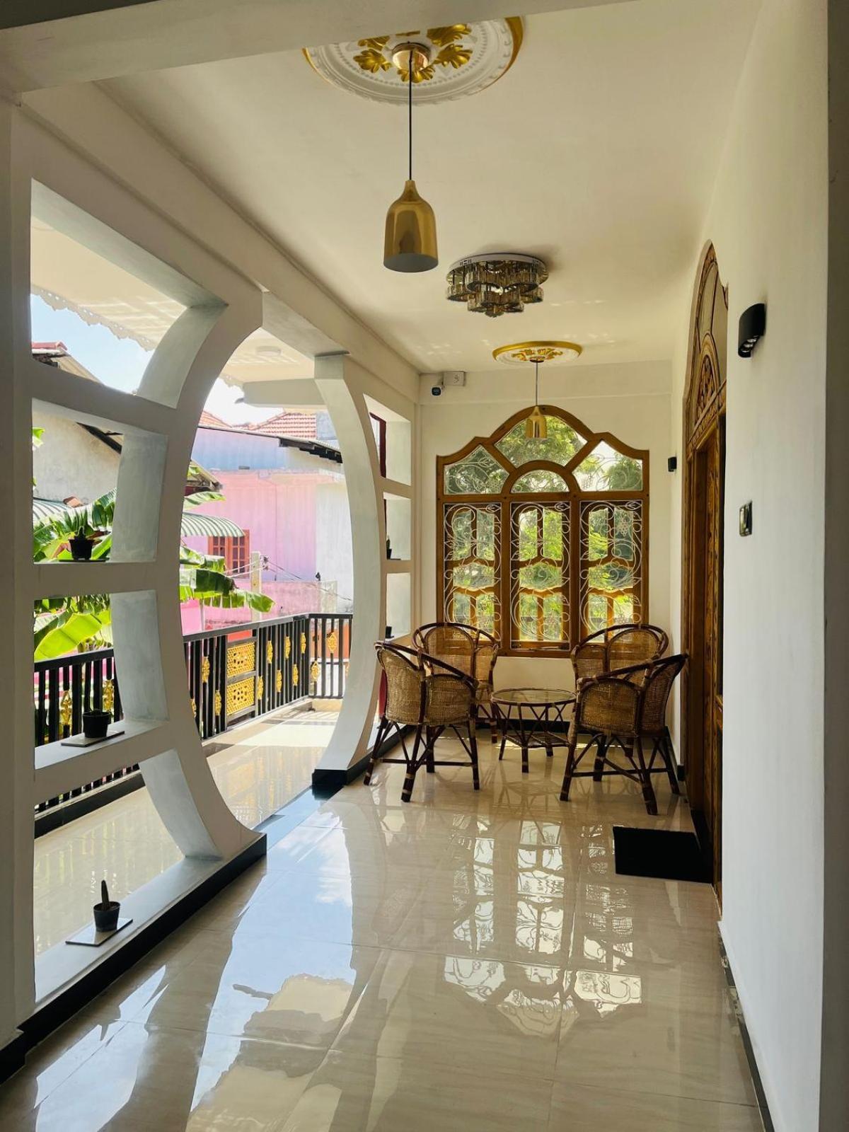 J & J Homestay จาฟนา ภายนอก รูปภาพ